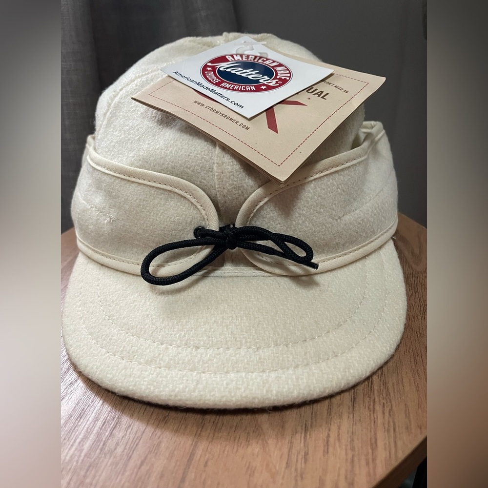 NWT Stormy Kromer Sidekick Cream Wool Cap with Black Accent